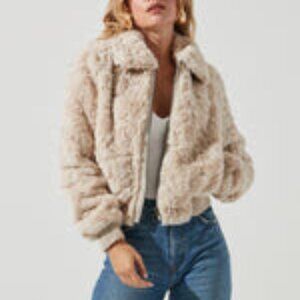 ASTR SUZANNE FAUX FUR JACKET OATMEAL - SIZE S